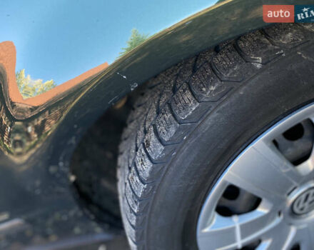 Зеленый Фольксваген Пассат, объемом двигателя 1.78 л и пробегом 375 тыс. км за 2650 $, фото 6 на Automoto.ua