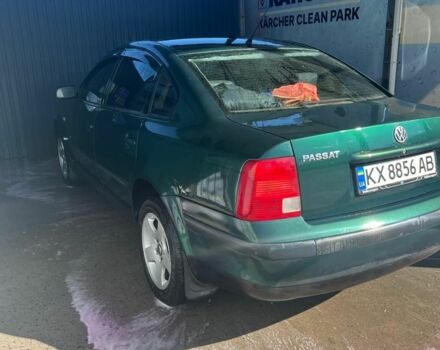 Зеленый Фольксваген Пассат, объемом двигателя 1.8 л и пробегом 425 тыс. км за 4400 $, фото 5 на Automoto.ua