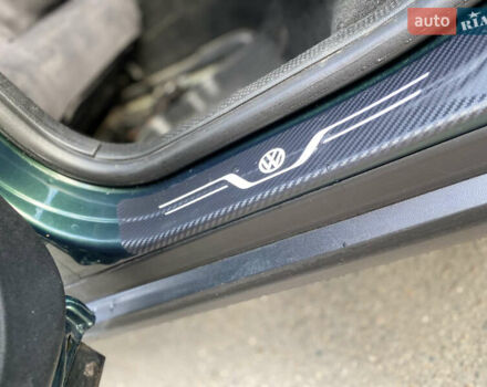 Зеленый Фольксваген Пассат, объемом двигателя 1.78 л и пробегом 375 тыс. км за 2550 $, фото 45 на Automoto.ua