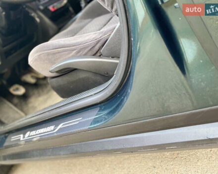 Зеленый Фольксваген Пассат, объемом двигателя 1.78 л и пробегом 375 тыс. км за 2550 $, фото 40 на Automoto.ua