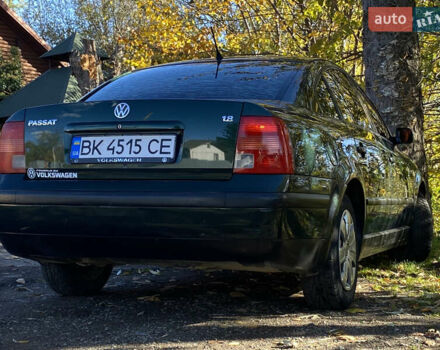 Зеленый Фольксваген Пассат, объемом двигателя 1.78 л и пробегом 375 тыс. км за 2650 $, фото 32 на Automoto.ua