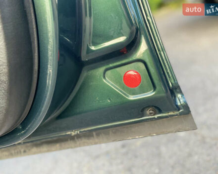 Зеленый Фольксваген Пассат, объемом двигателя 1.78 л и пробегом 375 тыс. км за 2650 $, фото 69 на Automoto.ua