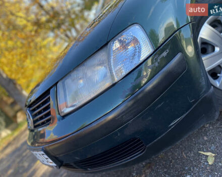 Зеленый Фольксваген Пассат, объемом двигателя 1.78 л и пробегом 375 тыс. км за 2550 $, фото 22 на Automoto.ua