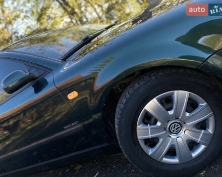 Зеленый Фольксваген Пассат, объемом двигателя 1.78 л и пробегом 375 тыс. км за 2650 $, фото 5 на Automoto.ua
