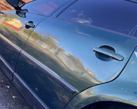 Зеленый Фольксваген Пассат, объемом двигателя 1.78 л и пробегом 375 тыс. км за 2650 $, фото 25 на Automoto.ua