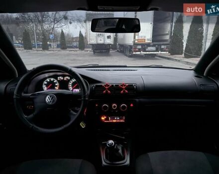 Зеленый Фольксваген Пассат, объемом двигателя 1.8 л и пробегом 279 тыс. км за 3800 $, фото 9 на Automoto.ua