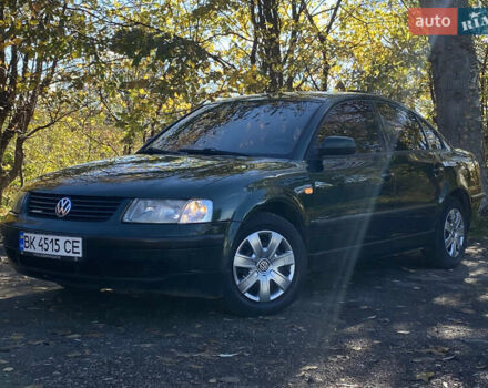 Зеленый Фольксваген Пассат, объемом двигателя 1.78 л и пробегом 375 тыс. км за 2650 $, фото 17 на Automoto.ua