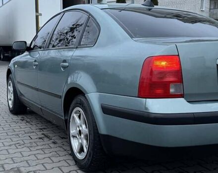 Зеленый Фольксваген Пассат, объемом двигателя 1.8 л и пробегом 279 тыс. км за 3800 $, фото 5 на Automoto.ua