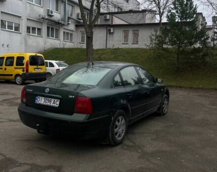 Зелений Фольксваген Пассат, об'ємом двигуна 1.8 л та пробігом 1 тис. км за 2800 $, фото 2 на Automoto.ua