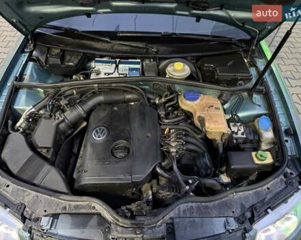 Зеленый Фольксваген Пассат, объемом двигателя 1.8 л и пробегом 279 тыс. км за 3800 $, фото 15 на Automoto.ua