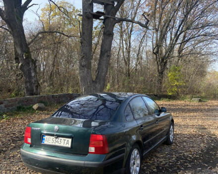 Зеленый Фольксваген Пассат, объемом двигателя 1.6 л и пробегом 425 тыс. км за 2750 $, фото 3 на Automoto.ua