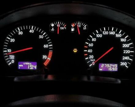 Зеленый Фольксваген Пассат, объемом двигателя 1.8 л и пробегом 279 тыс. км за 3800 $, фото 14 на Automoto.ua