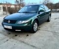 Зеленый Фольксваген Пассат, объемом двигателя 1.6 л и пробегом 0 тыс. км за 4200 $, фото 1 на Automoto.ua