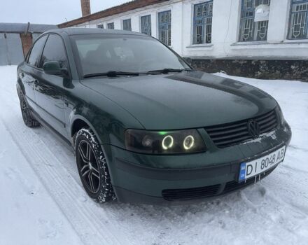 Зеленый Фольксваген Пассат, объемом двигателя 1.6 л и пробегом 230 тыс. км за 2900 $, фото 1 на Automoto.ua