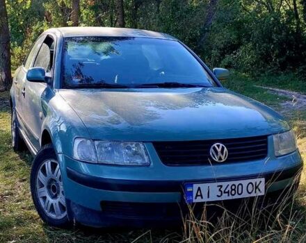 Зеленый Фольксваген Пассат, объемом двигателя 1.9 л и пробегом 340 тыс. км за 3800 $, фото 1 на Automoto.ua