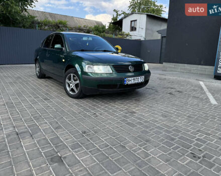 Зеленый Фольксваген Пассат, объемом двигателя 1.6 л и пробегом 296 тыс. км за 4100 $, фото 7 на Automoto.ua