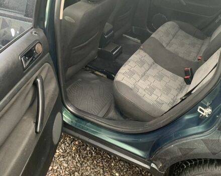 Зеленый Фольксваген Пассат, объемом двигателя 2 л и пробегом 200 тыс. км за 1550 $, фото 5 на Automoto.ua