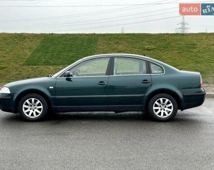 Зеленый Фольксваген Пассат, объемом двигателя 1.6 л и пробегом 329 тыс. км за 4600 $, фото 2 на Automoto.ua