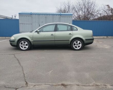 Зеленый Фольксваген Пассат, объемом двигателя 1.8 л и пробегом 266 тыс. км за 5000 $, фото 3 на Automoto.ua