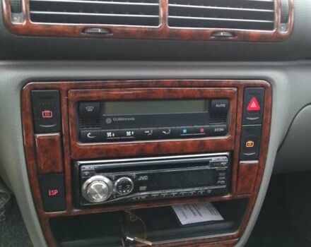 Зелений Фольксваген Пассат, об'ємом двигуна 1.78 л та пробігом 245 тис. км за 4200 $, фото 16 на Automoto.ua