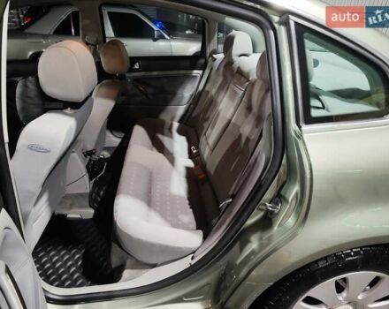 Зеленый Фольксваген Пассат, объемом двигателя 1.8 л и пробегом 210 тыс. км за 6700 $, фото 7 на Automoto.ua