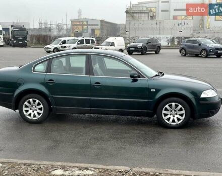 Зеленый Фольксваген Пассат, объемом двигателя 1.6 л и пробегом 329 тыс. км за 4600 $, фото 3 на Automoto.ua