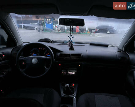 Зеленый Фольксваген Пассат, объемом двигателя 1.98 л и пробегом 300 тыс. км за 2850 $, фото 5 на Automoto.ua