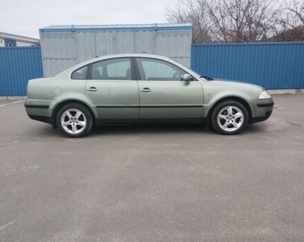 Зеленый Фольксваген Пассат, объемом двигателя 1.8 л и пробегом 266 тыс. км за 5000 $, фото 1 на Automoto.ua