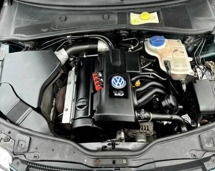 Зеленый Фольксваген Пассат, объемом двигателя 1.6 л и пробегом 329 тыс. км за 4600 $, фото 10 на Automoto.ua