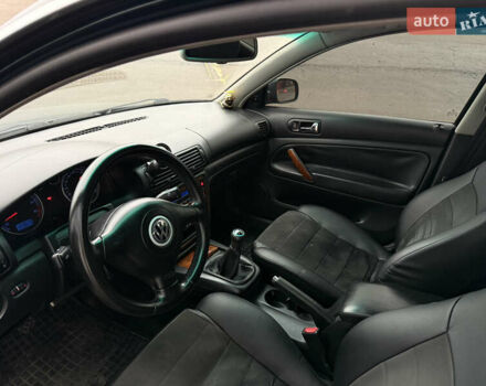 Зелений Фольксваген Пассат, об'ємом двигуна 1.8 л та пробігом 285 тис. км за 4499 $, фото 6 на Automoto.ua