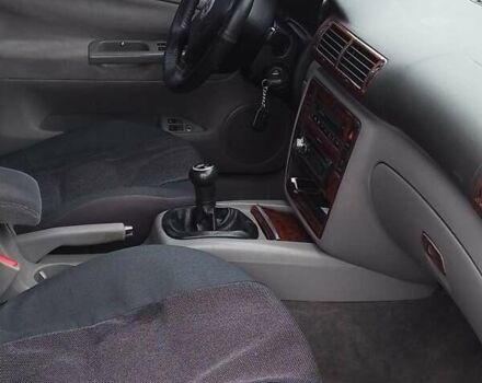 Зелений Фольксваген Пассат, об'ємом двигуна 1.78 л та пробігом 245 тис. км за 4200 $, фото 14 на Automoto.ua