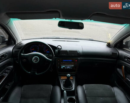 Зелений Фольксваген Пассат, об'ємом двигуна 1.8 л та пробігом 285 тис. км за 4499 $, фото 11 на Automoto.ua