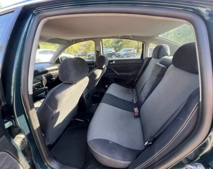 Зеленый Фольксваген Пассат, объемом двигателя 1.8 л и пробегом 382 тыс. км за 3600 $, фото 16 на Automoto.ua