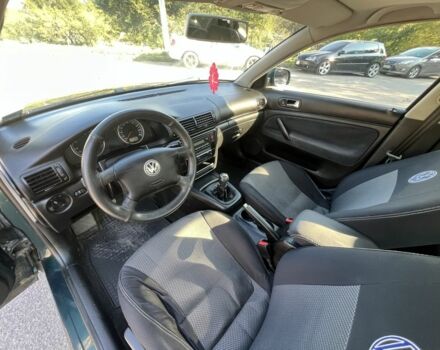 Зеленый Фольксваген Пассат, объемом двигателя 1.8 л и пробегом 382 тыс. км за 3600 $, фото 15 на Automoto.ua