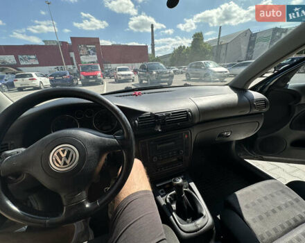 Зелений Фольксваген Пассат, об'ємом двигуна 1.9 л та пробігом 330 тис. км за 4200 $, фото 9 на Automoto.ua