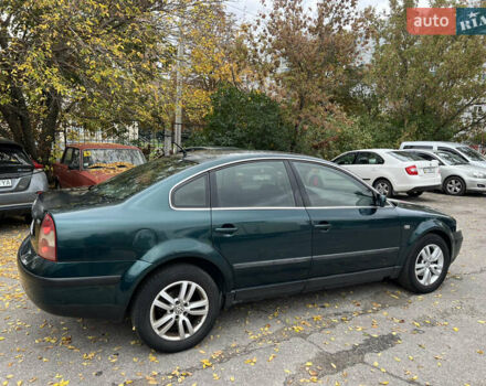 Зеленый Фольксваген Пассат, объемом двигателя 1.8 л и пробегом 382 тыс. км за 4000 $, фото 4 на Automoto.ua