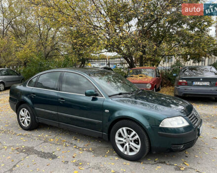 Зеленый Фольксваген Пассат, объемом двигателя 1.8 л и пробегом 382 тыс. км за 4000 $, фото 3 на Automoto.ua