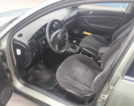 Зеленый Фольксваген Пассат, объемом двигателя 1.8 л и пробегом 266 тыс. км за 5000 $, фото 5 на Automoto.ua