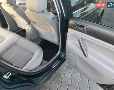 Зелений Фольксваген Пассат, об'ємом двигуна 1.6 л та пробігом 254 тис. км за 4799 $, фото 13 на Automoto.ua