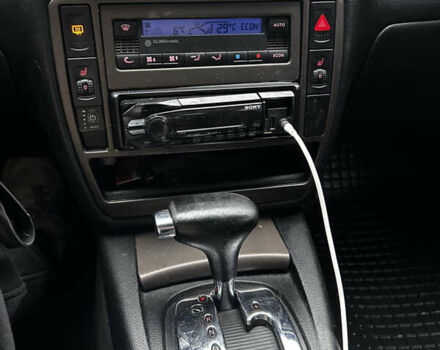 Зеленый Фольксваген Пассат, объемом двигателя 1.78 л и пробегом 255 тыс. км за 3999 $, фото 8 на Automoto.ua