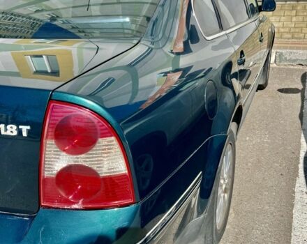 Зеленый Фольксваген Пассат, объемом двигателя 1.8 л и пробегом 177 тыс. км за 4000 $, фото 3 на Automoto.ua