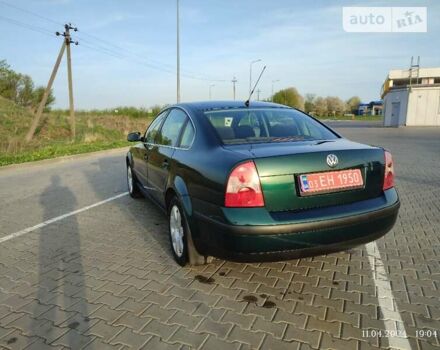 Зелений Фольксваген Пассат, об'ємом двигуна 1.6 л та пробігом 240 тис. км за 4299 $, фото 5 на Automoto.ua