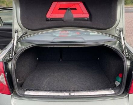 Зелений Фольксваген Пассат, об'ємом двигуна 1.6 л та пробігом 202 тис. км за 4399 $, фото 11 на Automoto.ua