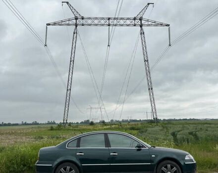 Зеленый Фольксваген Пассат, объемом двигателя 1.8 л и пробегом 314 тыс. км за 5400 $, фото 1 на Automoto.ua