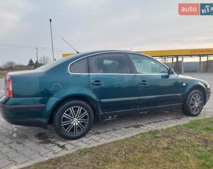 Зелений Фольксваген Пассат, об'ємом двигуна 1.6 л та пробігом 252 тис. км за 4900 $, фото 1 на Automoto.ua