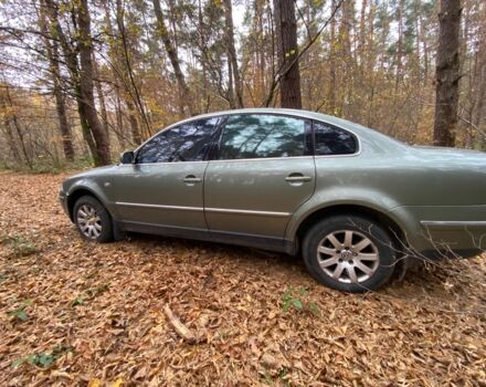 Зеленый Фольксваген Пассат, объемом двигателя 1.8 л и пробегом 195 тыс. км за 3500 $, фото 4 на Automoto.ua