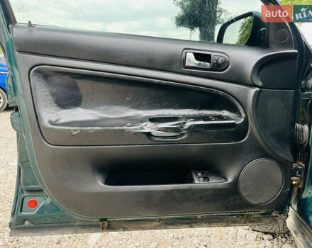 Зеленый Фольксваген Пассат, объемом двигателя 1.78 л и пробегом 365 тыс. км за 3800 $, фото 12 на Automoto.ua