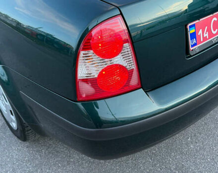 Зелений Фольксваген Пассат, об'ємом двигуна 1.6 л та пробігом 164 тис. км за 6499 $, фото 76 на Automoto.ua