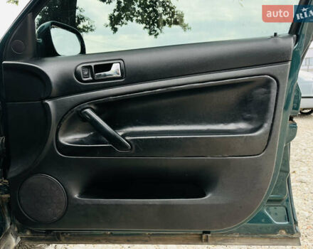 Зеленый Фольксваген Пассат, объемом двигателя 1.78 л и пробегом 365 тыс. км за 3800 $, фото 21 на Automoto.ua