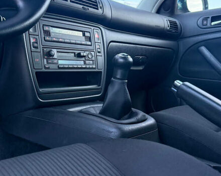 Зелений Фольксваген Пассат, об'ємом двигуна 1.6 л та пробігом 164 тис. км за 6499 $, фото 29 на Automoto.ua